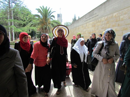 Research participants from unrecognized villages presenting research findings at the Hebrew University